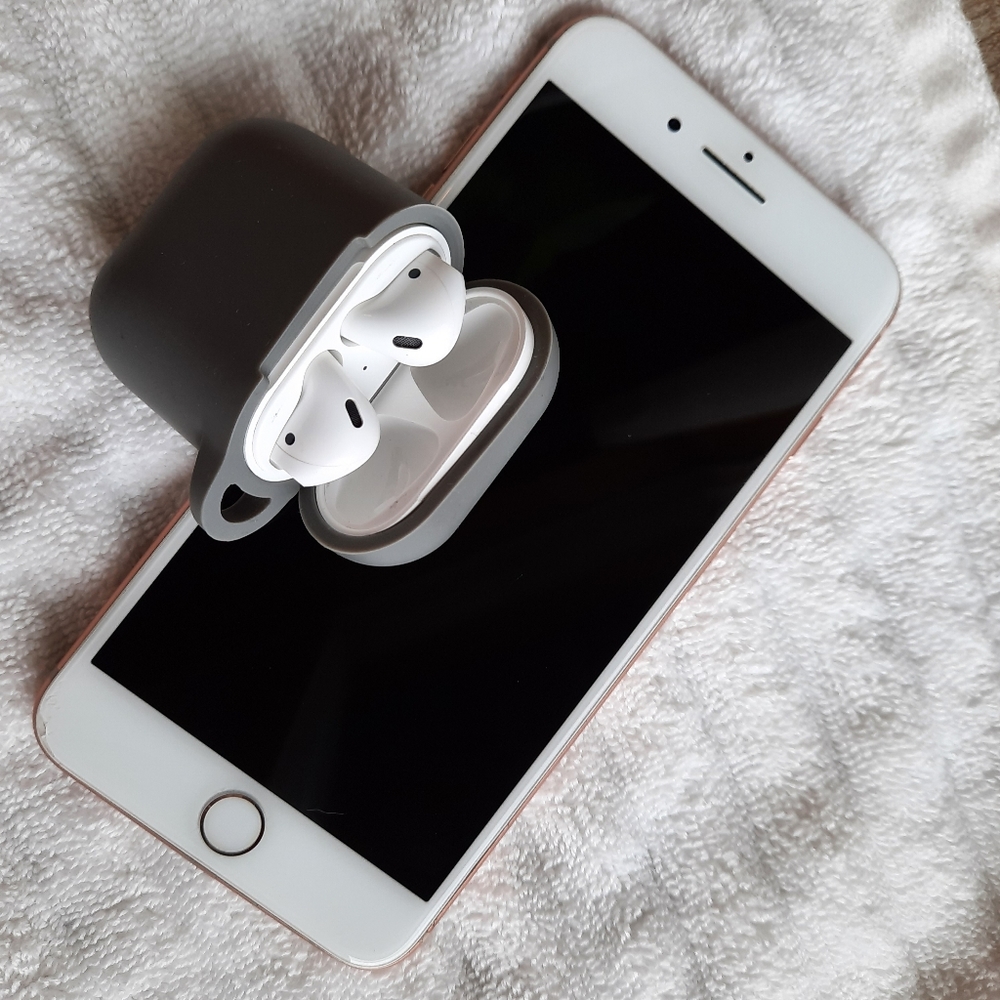 Iphone 8 Plus & Airpods
